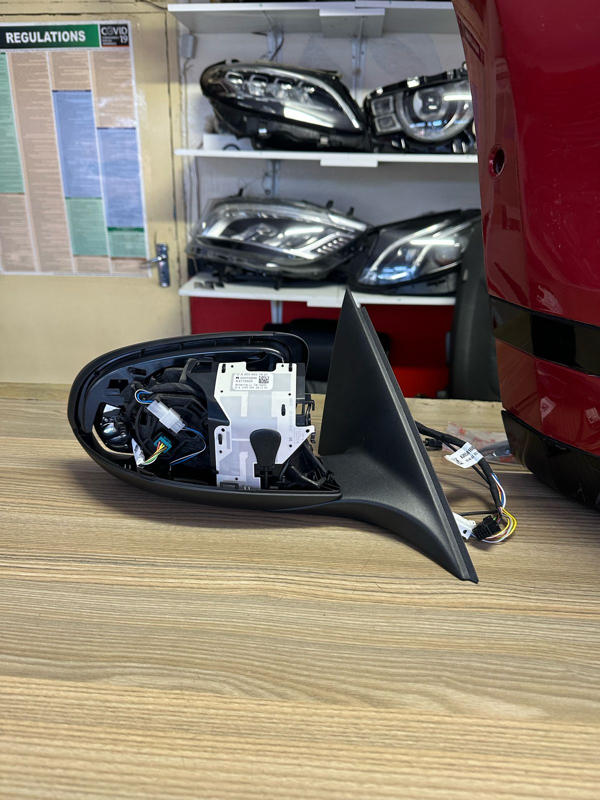 2019 MERCEDES-BENZ C300 W205 RIGHT DOOR MIRROR IN GOOD CONDITION FOR SALE - Private Seller 2019 MERCEDES-BENZ C300 W205 RIGHT DOOR MIRROR IN GOOD CONDITION FOR SALE - Private Seller