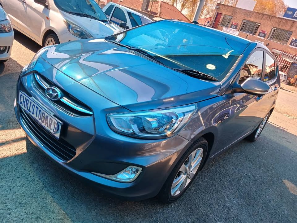 Used Hyundai Accent sedan 1.6 Fluid - Private Seller