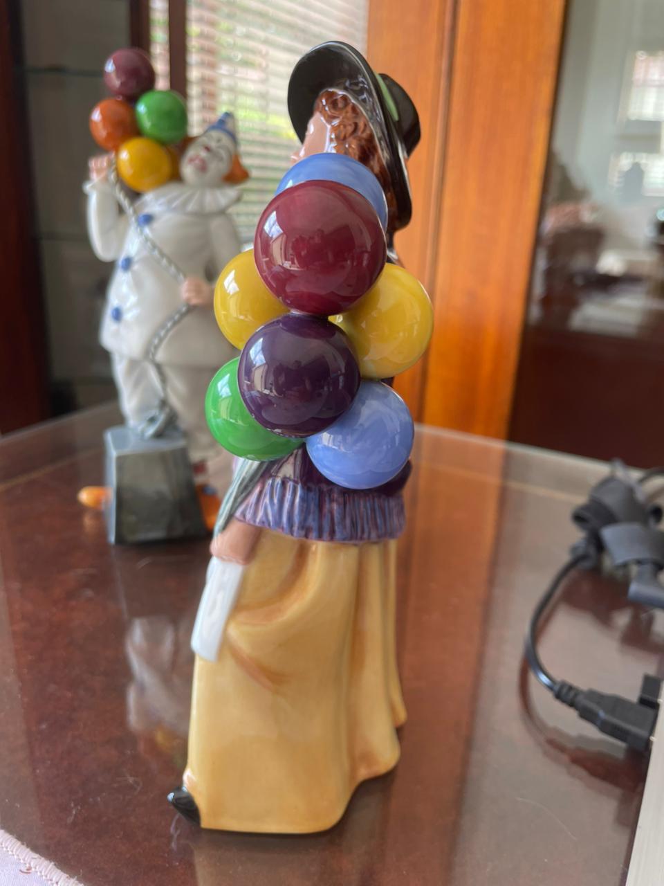 Royal Doulton figure Balloon Lady HN2935