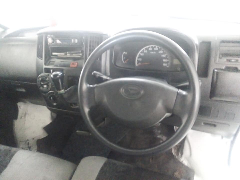 2010 Daihatsu 1.5Gran Max manual white color With Canopy  130000km