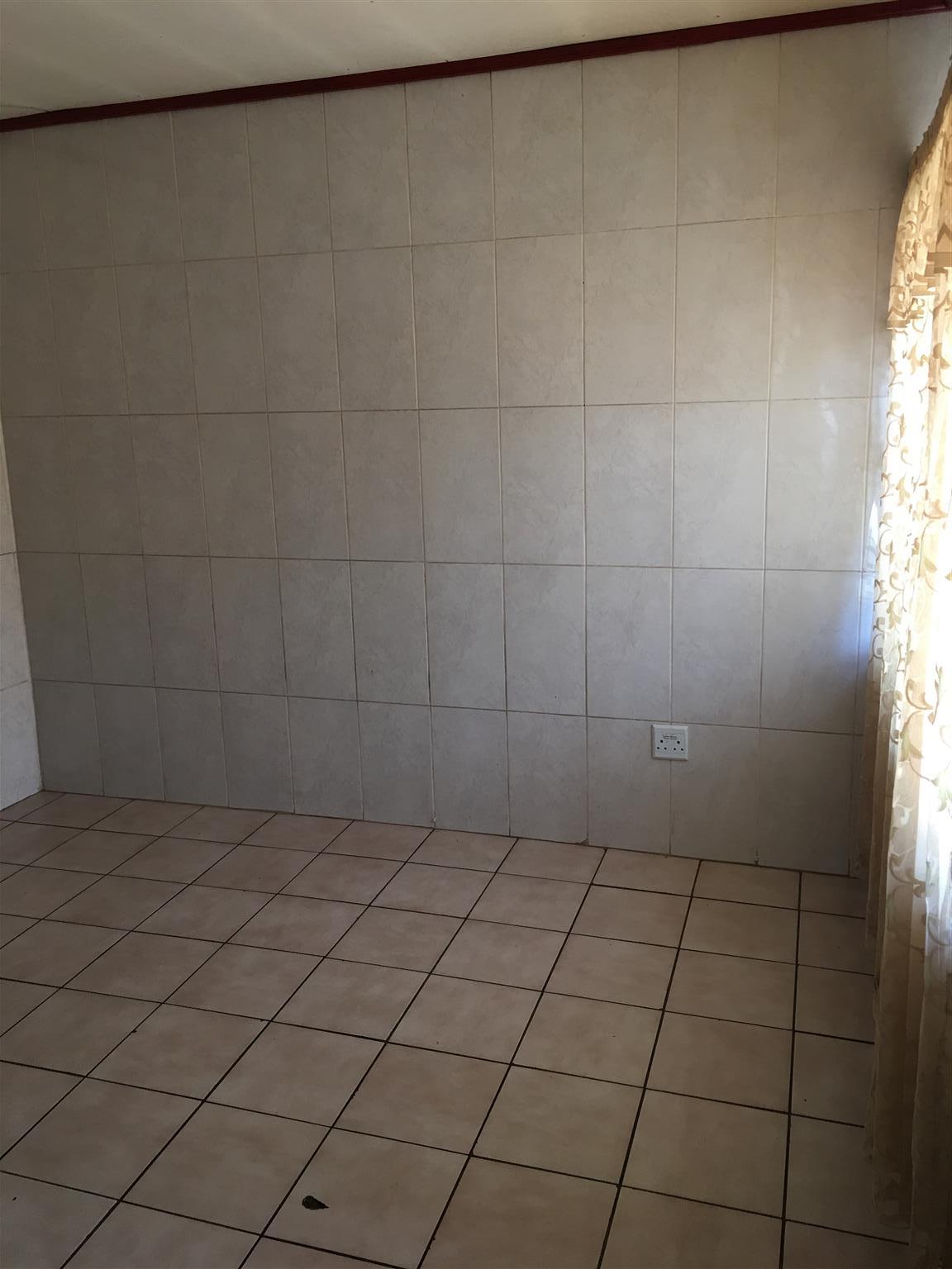 Room to rent Booysens Pretoria Junk Mail