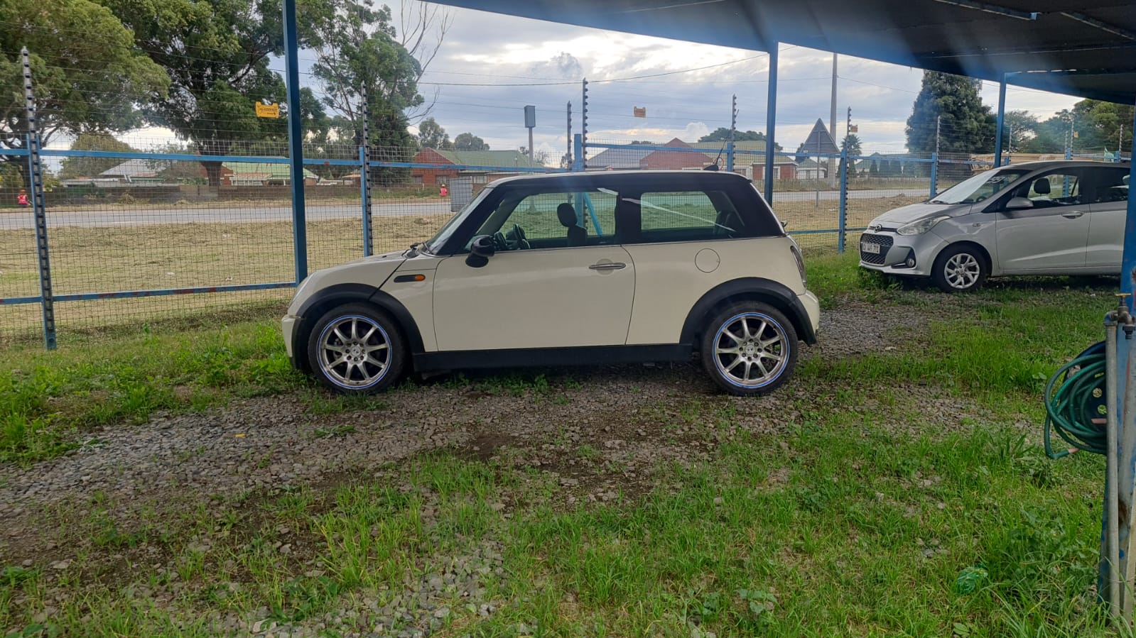 Used 2005 MINI Hatch One Hatch 5-door - Private Seller Used 2005 MINI Hatch One Hatch 5-door - Private Seller