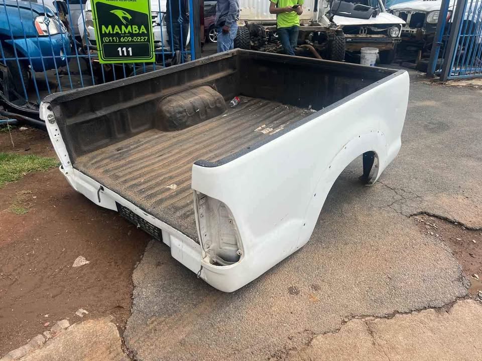 Toyota hilux d4d Super cab loadbin available Call or whatsapp Carl @Circle 7 used part - Private Seller Toyota hilux d4d Super cab loadbin available Call or whatsapp Carl @Circle 7 used part - Private Seller