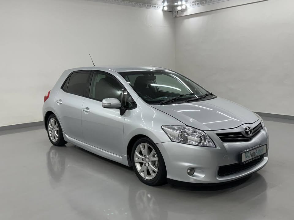 Toyota Auris 1.6 TRD 2013