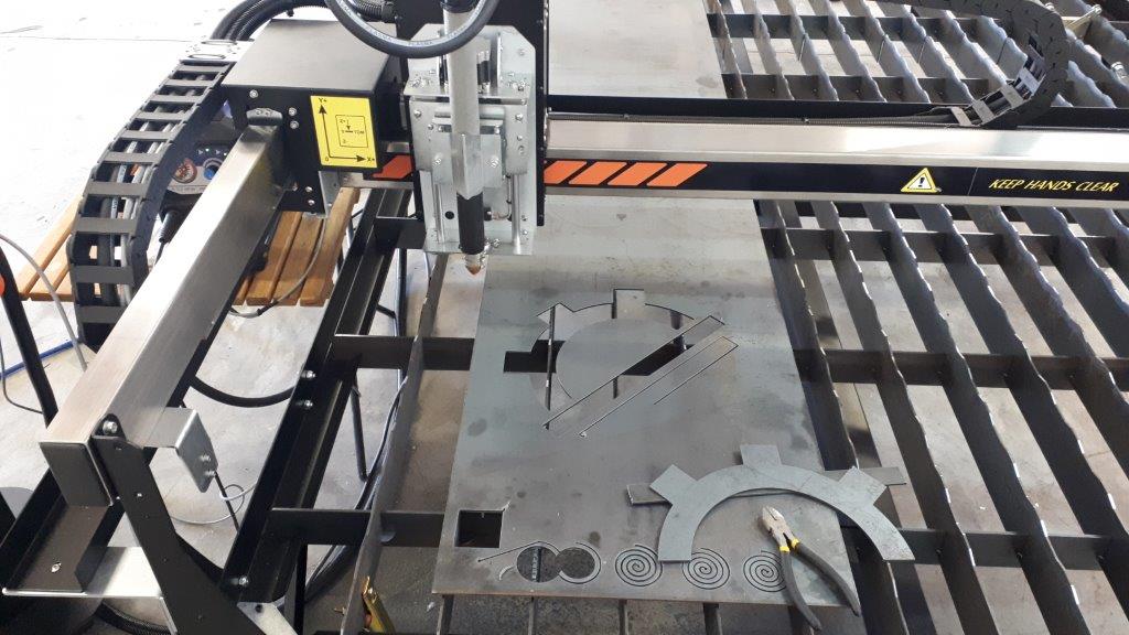 CNC PLASMA CUTTER P1500 1.5m x 3m cut area with Pipe cutting rotary and Plasma