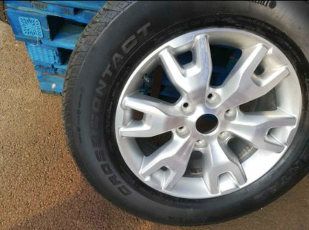 Continental Tyre 265/60 R18 110T - Private Seller