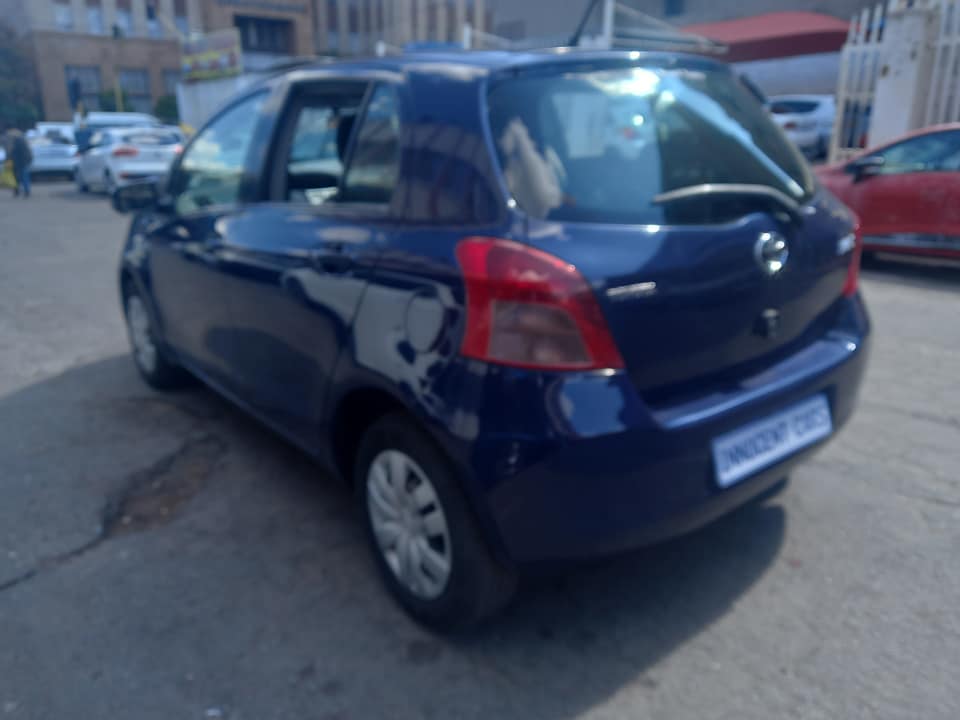 2007 TOYOTA YARIS T3 PETROL, MANUAL HATCHBACK, BLUE COLOUR, MILEAGE