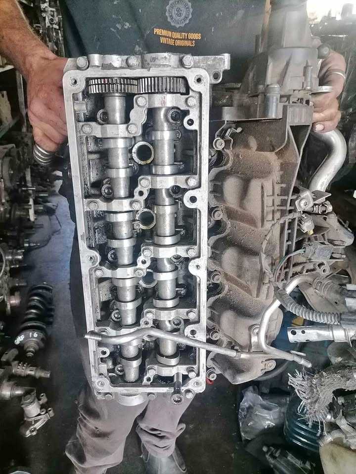 Vw Polo 1.6 TDI CAY Cylinder Head