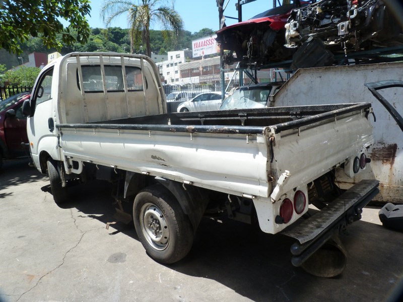 Kia K2500 2.5 6Speed Turbo Diesel Manual White - 2013 STRIPPING FOR SPARES - Private Seller Kia K2500 2.5 6Speed Turbo Diesel Manual White - 2013 STRIPPING FOR SPARES - Private Seller