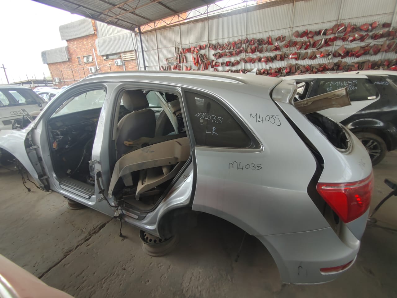AUDI Q5 3.0 TDI - Private Seller AUDI Q5 3.0 TDI - Private Seller