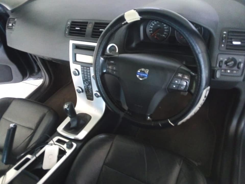 2011 VOLVO C30 1.6 MANUAL PETROL GREY SERVICE HISTORY LEATHER 112.000KM