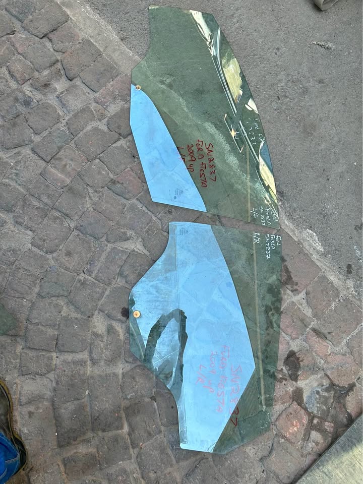 Ford fiesta Left front/left rear windows available @Circle 7 Used Parts - Private Seller Ford fiesta Left front/left rear windows available @Circle 7 Used Parts - Private Seller