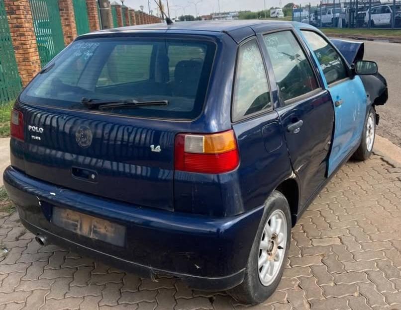 Volkswagen Polo Playa Stripping For Spare Parts Geraldene - Private Seller Volkswagen Polo Playa Stripping For Spare Parts Geraldene - Private Seller