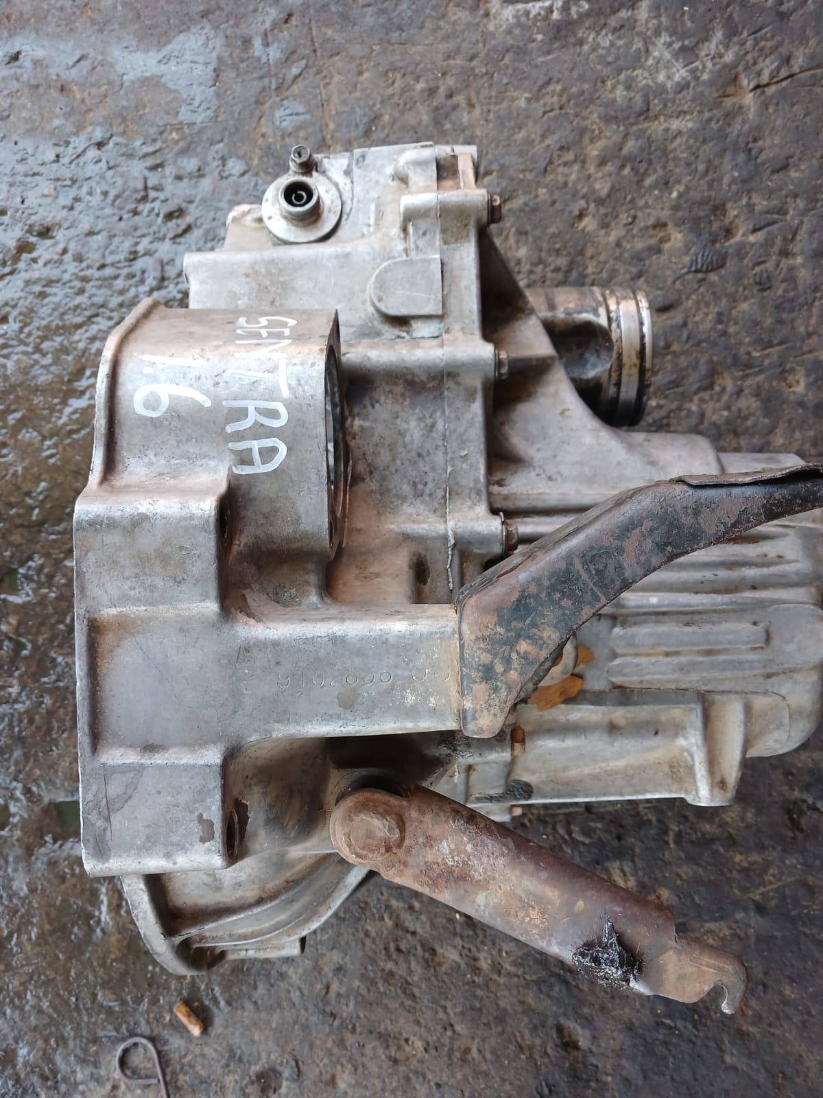 Nissan Sentra 1.6  Gearbox for  Twincam  Engine for sale Nissan Sentra 1.6  Gearbox for  Twincam  Engine for sale
