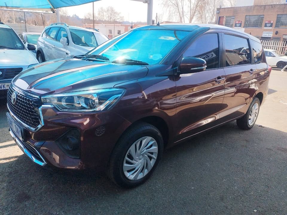 TOYOTA RUMION 1.5 2023