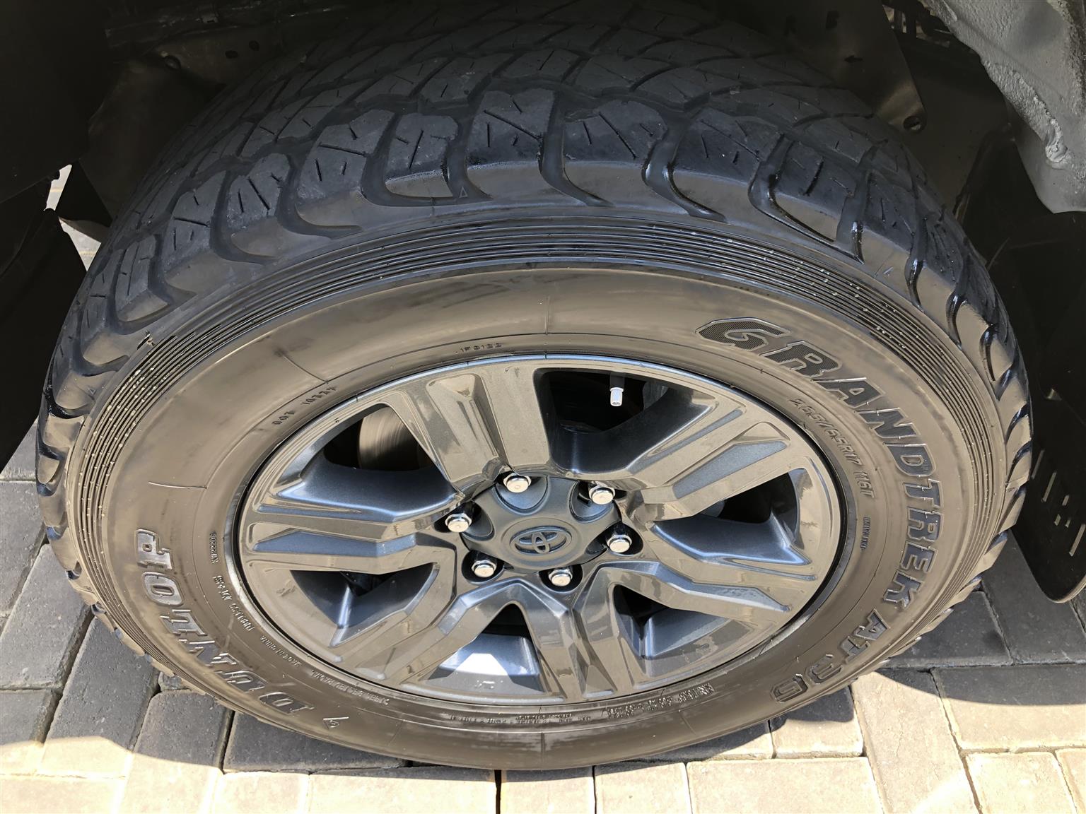 Used 2023 Toyota Hilux 2.4GD-6 Xtra cab Raider manual - Private Seller