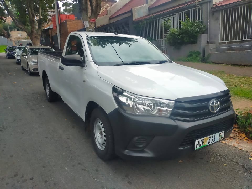 2016 Toyota Hilux Single Cab 2.4 GD6 DIESEL, Lower Raider, Color White Mileage
