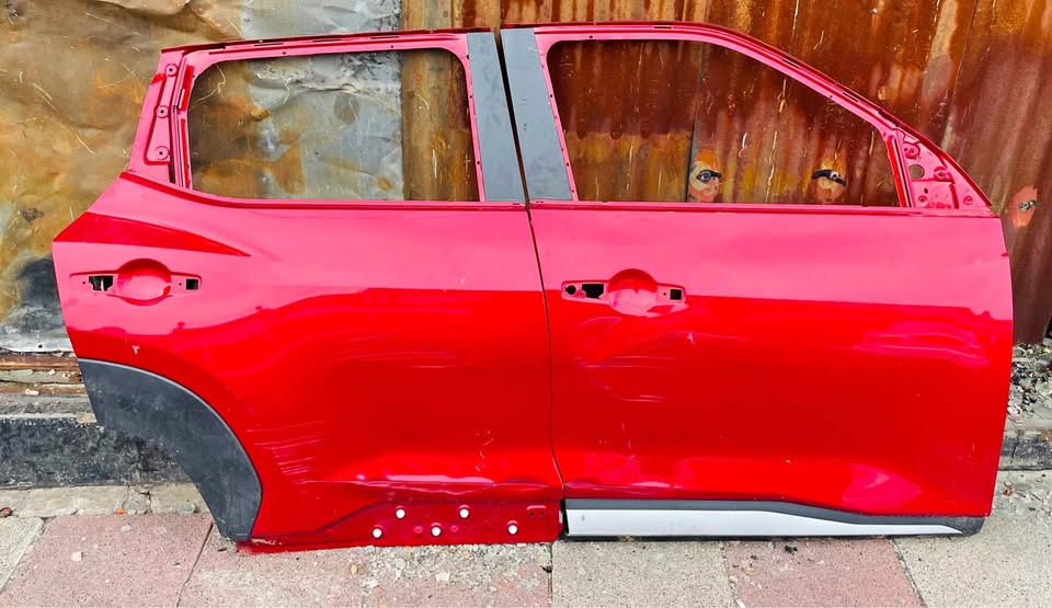 Nissan Magnite left doors - Private Seller Nissan Magnite left doors - Private Seller