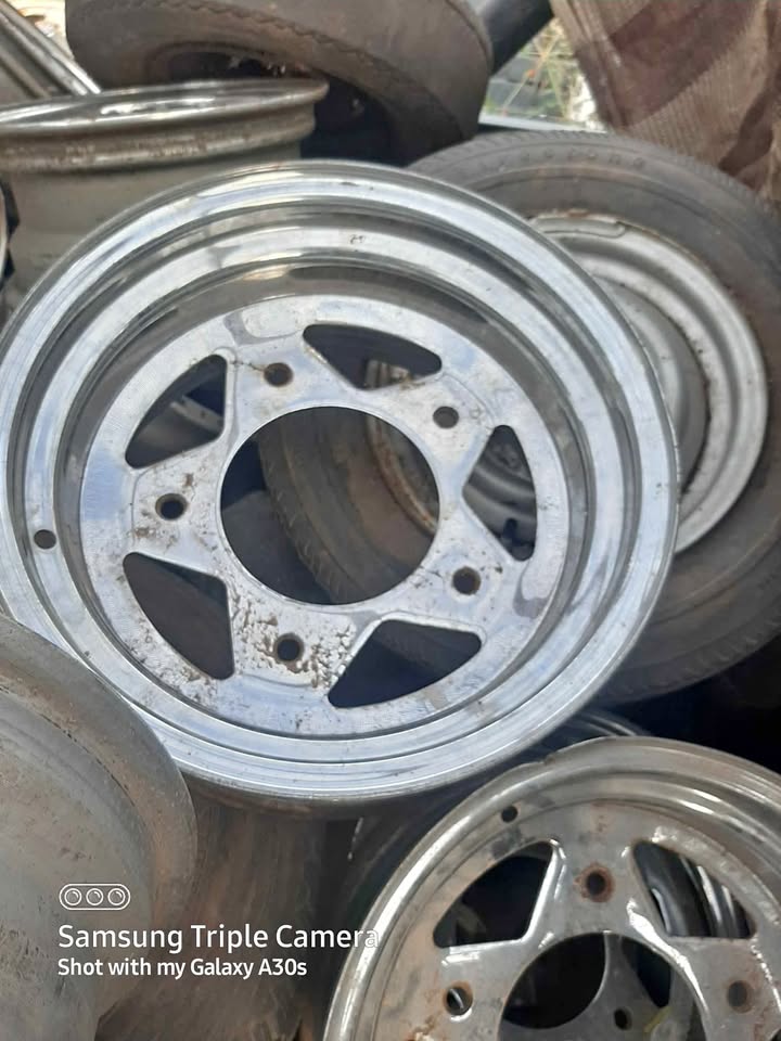 VW BEETLE MAGS X 4