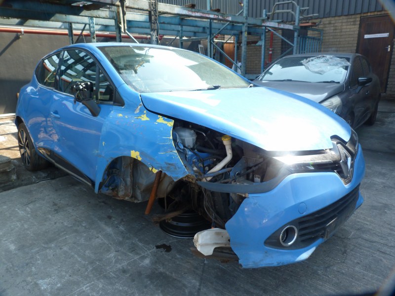 Renault Clio IV 900T Manual H4BA - 2016 SPARESBOYZ STRIPPING FOR SPARES - Private Seller Renault Clio IV 900T Manual H4BA - 2016 SPARESBOYZ STRIPPING FOR SPARES - Private Seller