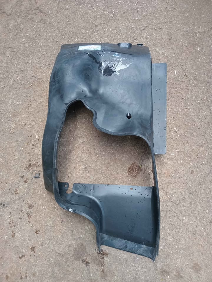 Porsche Radiator Air Duct - Private Seller