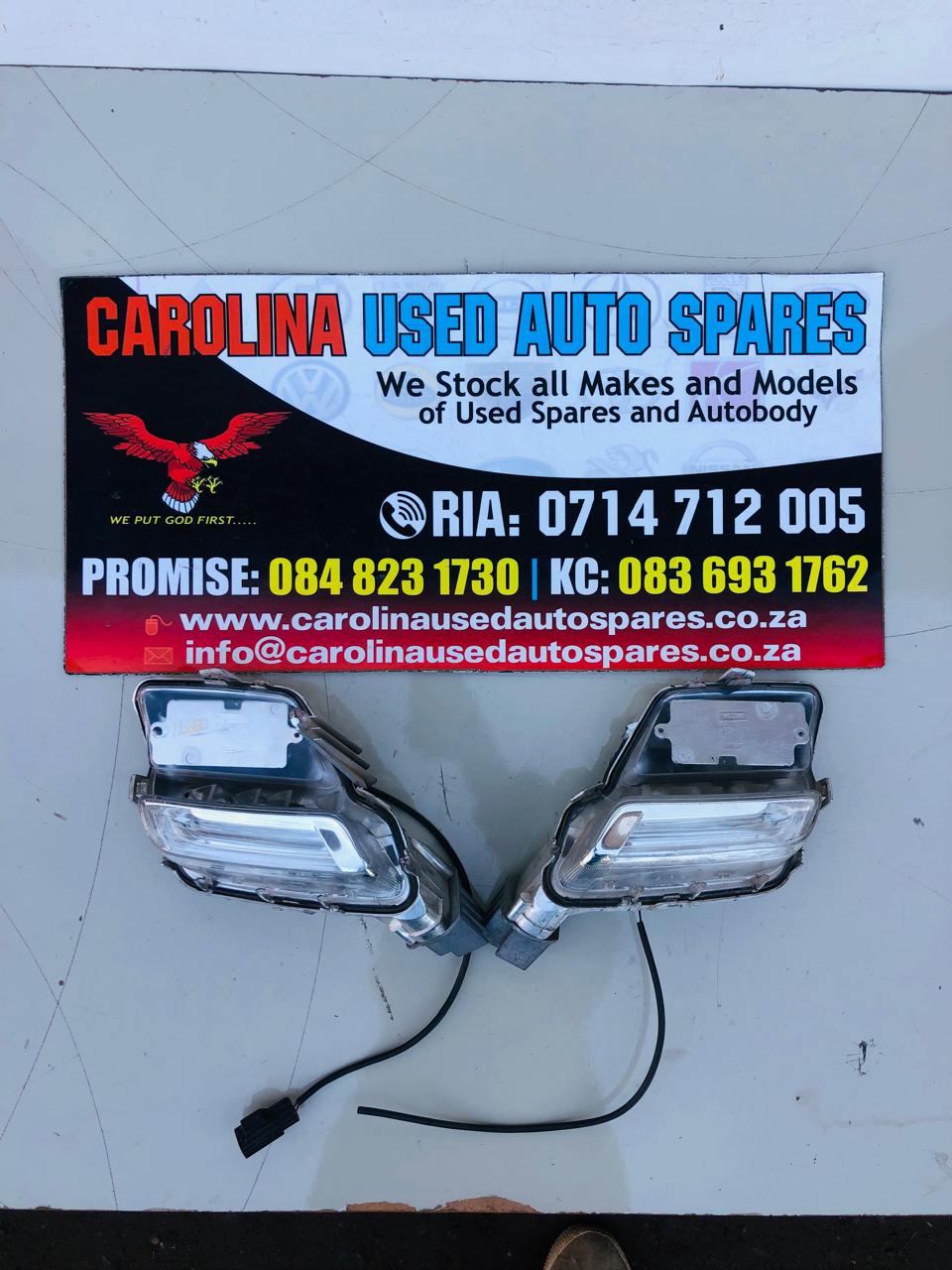 Volvo XC60 right side daylight running light and foglight (2014-2017) - Private Seller Volvo XC60 right side daylight running light and foglight (2014-2017) - Private Seller