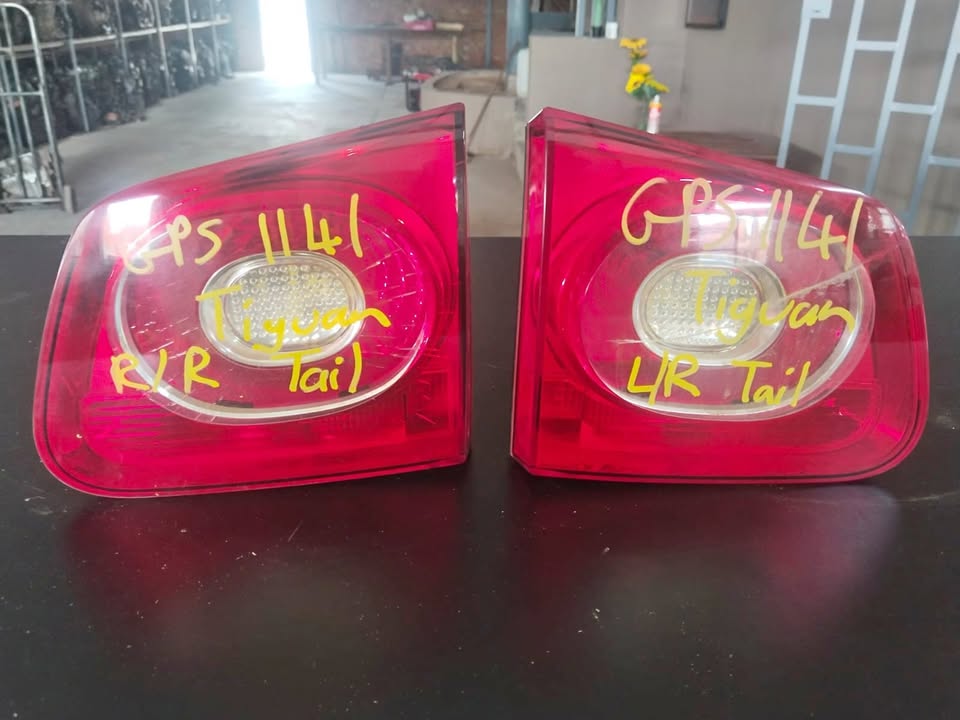 VW Tiguan Tail Lights for Sale - Private Seller VW Tiguan Tail Lights for Sale - Private Seller