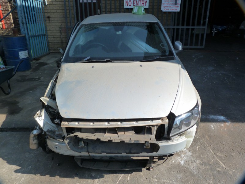 Volvo S40 2.4i AT Silver - 2007 STRIPPING FOR SPARES - Private Seller Volvo S40 2.4i AT Silver - 2007 STRIPPING FOR SPARES - Private Seller
