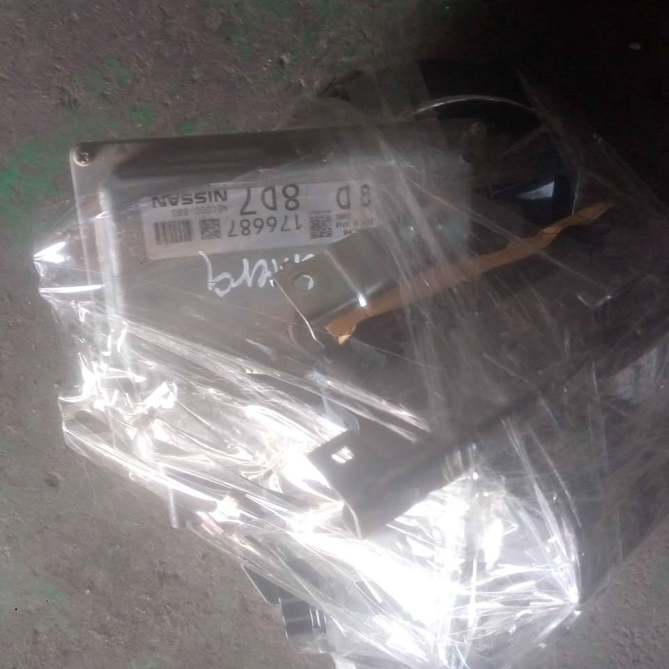 Nissan Almera auto lockset complete shape - Private Seller Nissan Almera auto lockset complete shape - Private Seller
