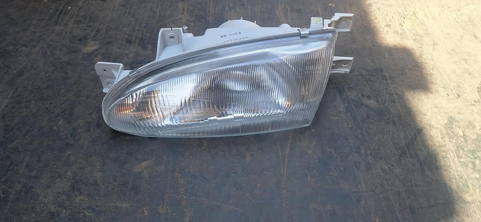 Hyundai accent headlight availaible - Private Seller Hyundai accent headlight availaible - Private Seller