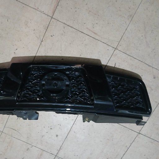 Nissan xtrail grill - Private Seller Nissan xtrail grill - Private Seller