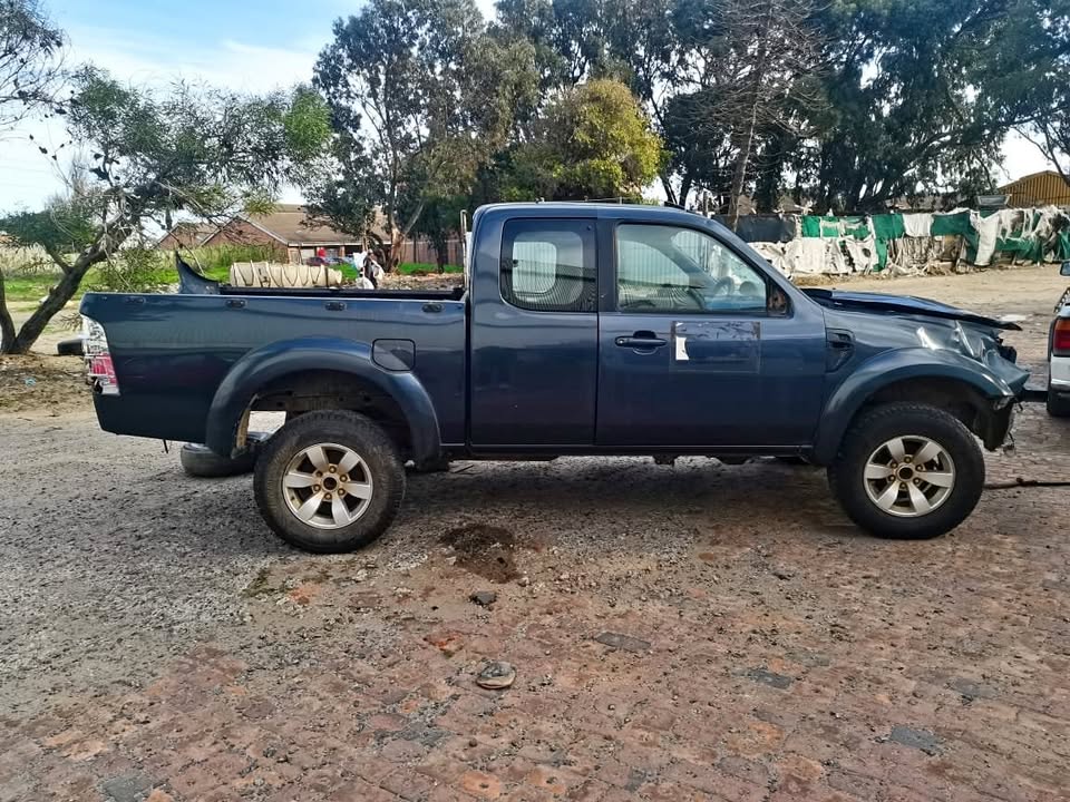 FORD RANGER SUPERCAB SPARES - Private Seller