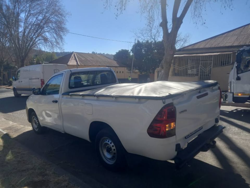 2021 Toyota Hilux Single Cab 2.0 VVTi Petrol, Manual, White, Leather seat