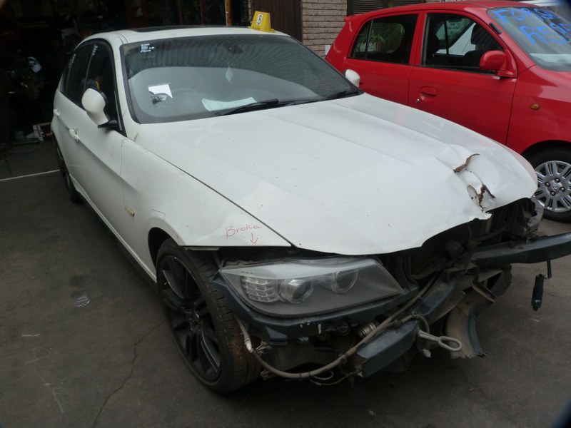 BMW 325i Sport AT E90 - 2011 STRIPPING FOR SPARES - Private Seller BMW 325i Sport AT E90 - 2011 STRIPPING FOR SPARES - Private Seller
