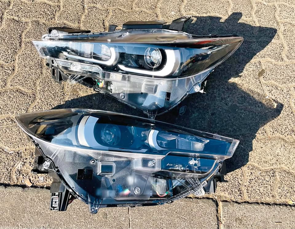 Mazda CX-5 LED HEADLIGHTS 2022 - Private Seller Mazda CX-5 LED HEADLIGHTS 2022 - Private Seller