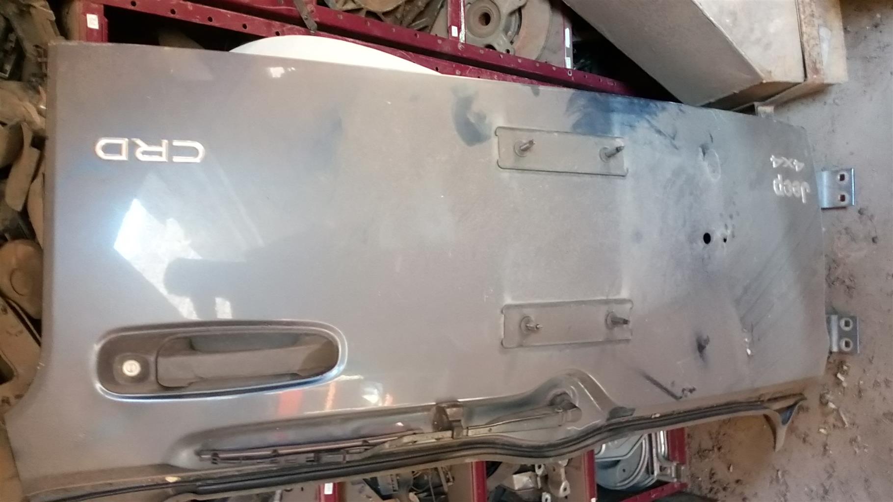 Jeep cherokee kj tailgate for sale - Private Seller