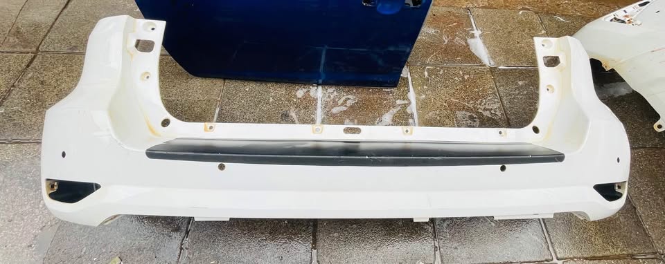 Toyota Fortuner Back bumper - Private Seller Toyota Fortuner Back bumper - Private Seller
