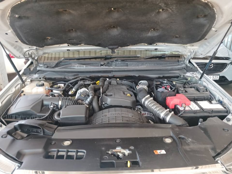 2019 model Ford Ranger Double cab XLT automatic transmission diesel 2.0 BI-TURBO engine capacity