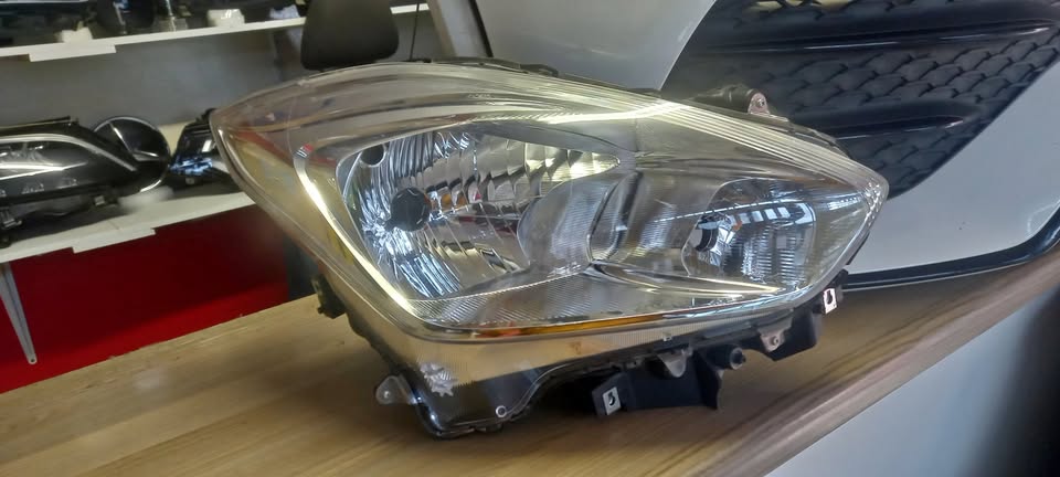 2022 SUZUKI SWIFT HEADLIGHT RIGHTSIDE - Private Seller 2022 SUZUKI SWIFT HEADLIGHT RIGHTSIDE - Private Seller