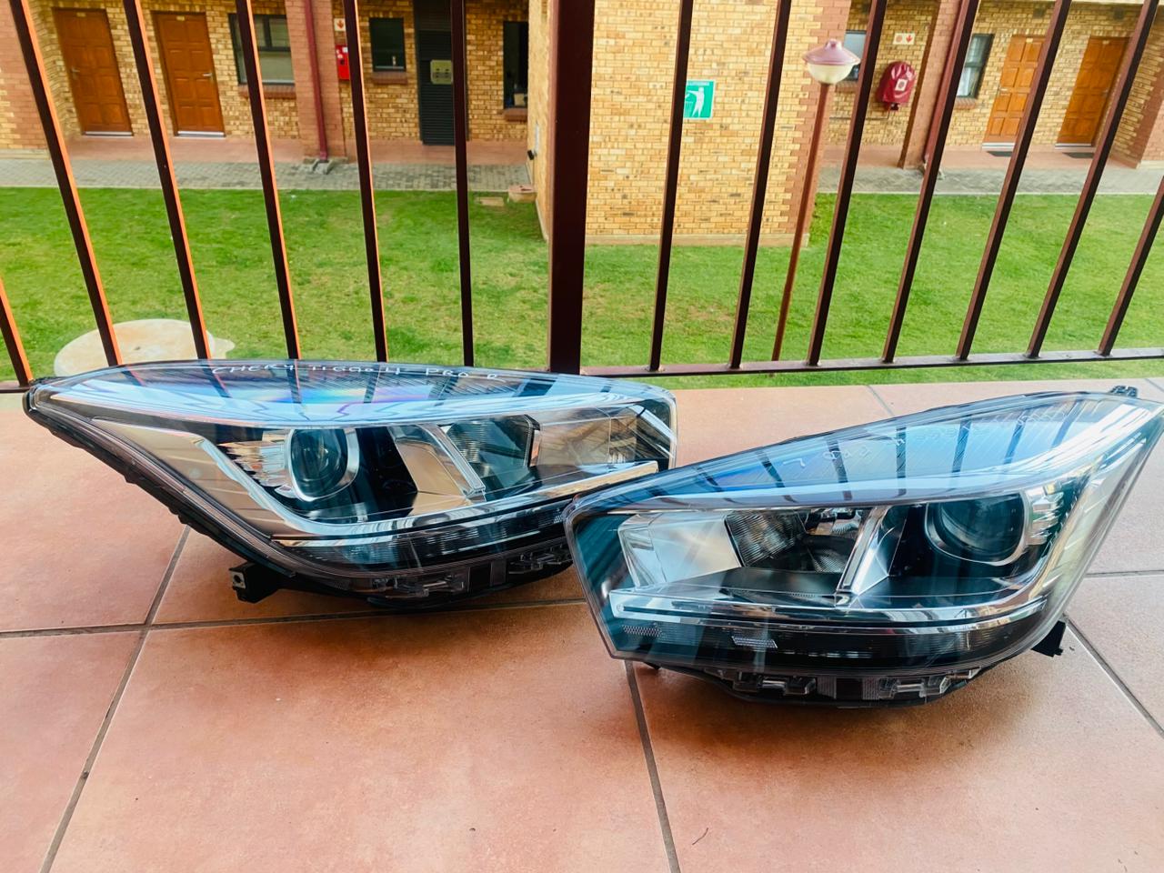Chery tiggo 4 pro left and right headlight in excellent condition - Private Seller