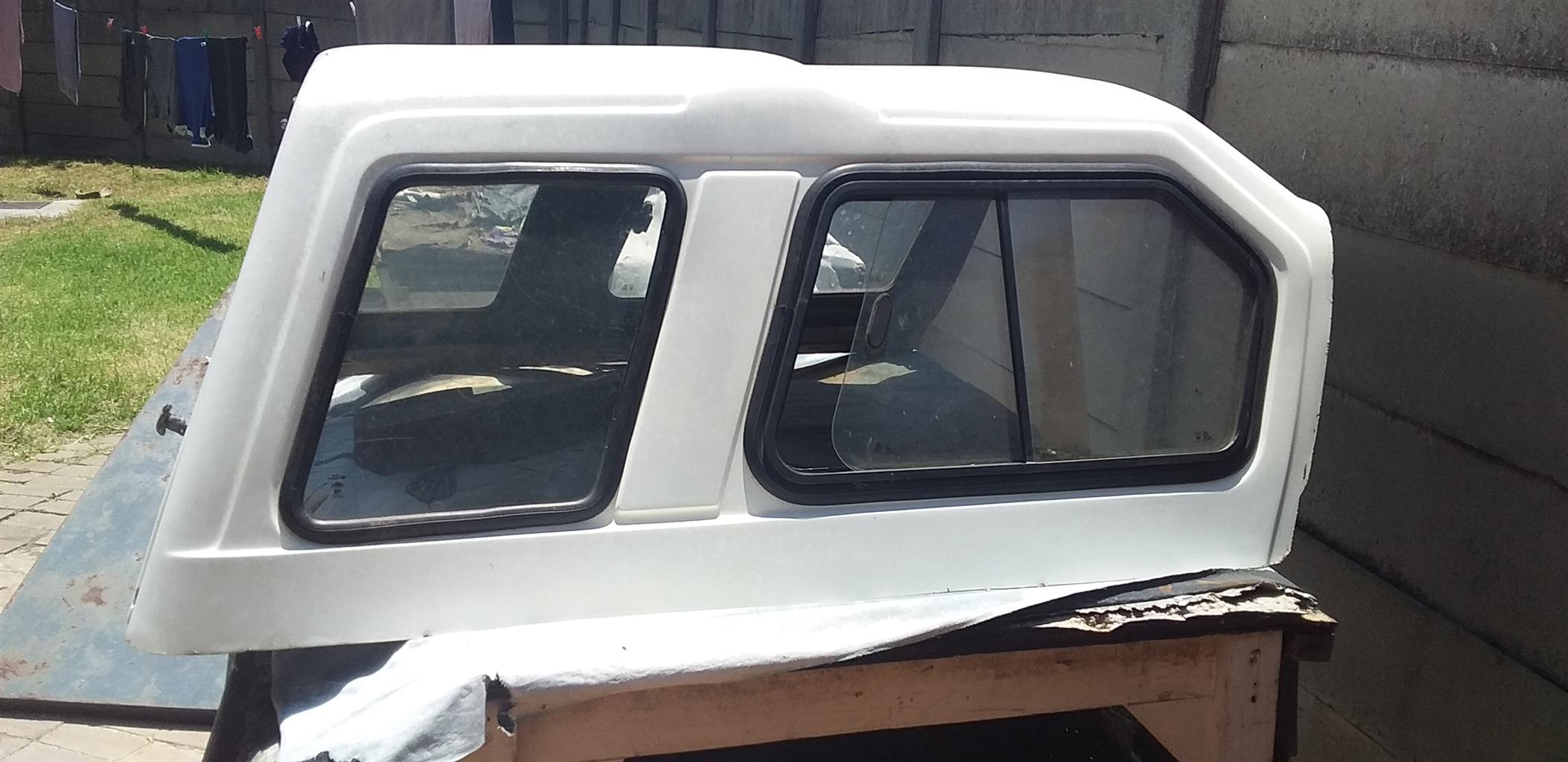 Canopy for Nissan 1400 bakkie - Private Seller