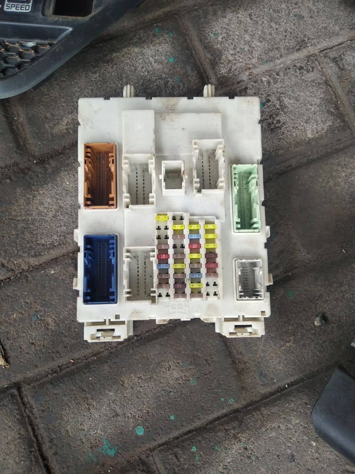 FORD RANGER FUSE BOX FOR SALE - Private Seller FORD RANGER FUSE BOX FOR SALE - Private Seller