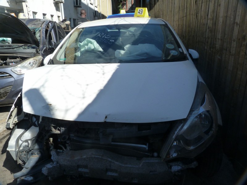 Kia Rio 1.4 Manual White - 2014 STRIPPING FOR SPARES. - Private Seller Kia Rio 1.4 Manual White - 2014 STRIPPING FOR SPARES. - Private Seller