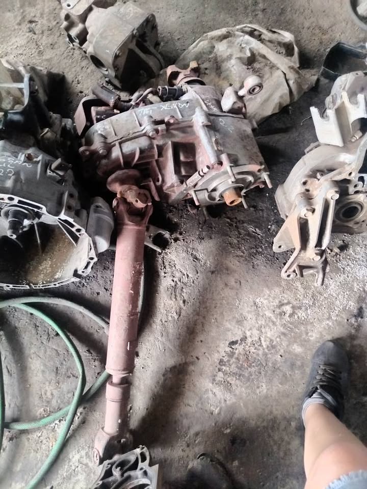 Tata xenon 4x4 2.2l transfer case - Private Seller Tata xenon 4x4 2.2l transfer case - Private Seller