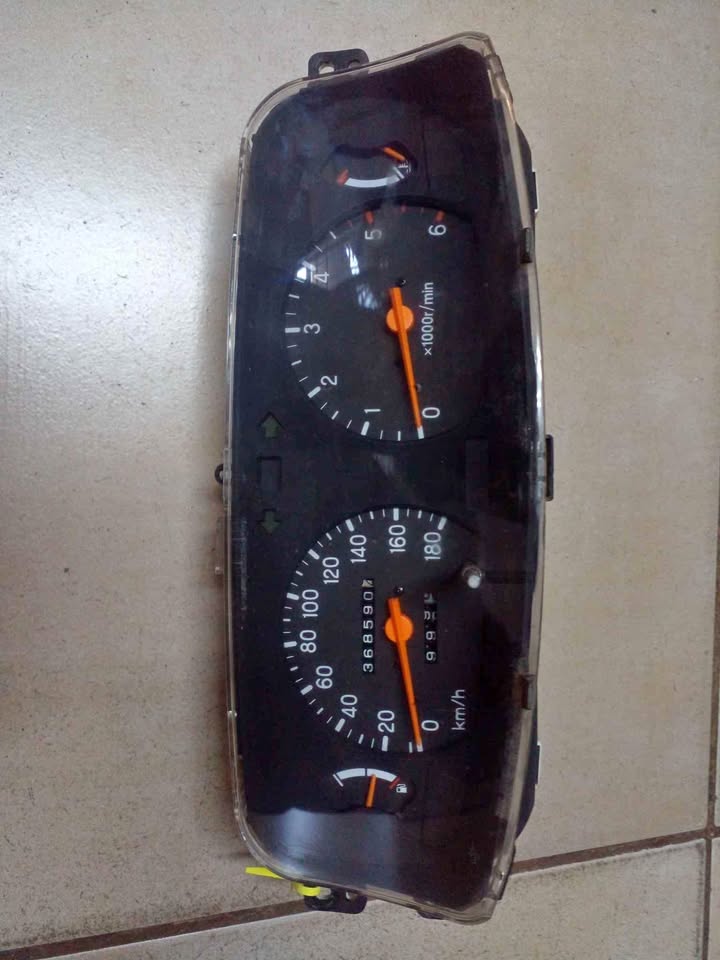 1999 Mitsubishi colt 2.8 Cluster - Private Seller 1999 Mitsubishi colt 2.8 Cluster - Private Seller