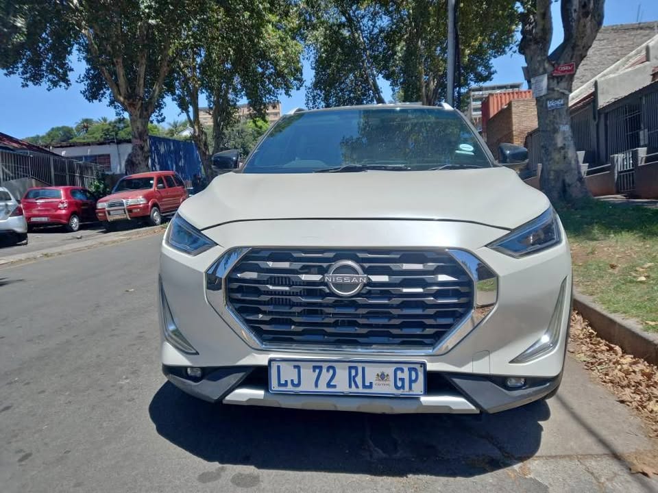 2023 NISSAN MAGNITE 1.0T CTV PETROL, AUTOMATIC, WHITE COLOR, MILEAGE KEYLESS 2023 NISSAN MAGNITE 1.0T CTV PETROL, AUTOMATIC, WHITE COLOR, MILEAGE KEYLESS