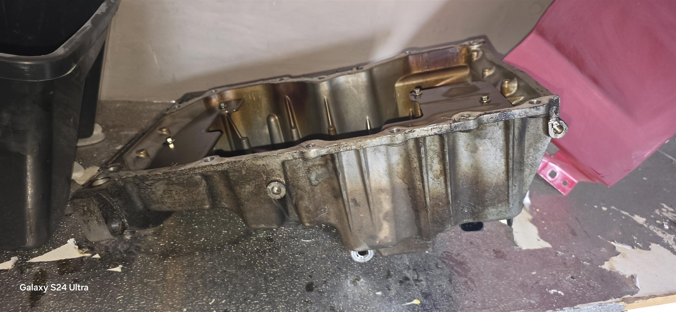 Engine Oil Sump for Evoque, Discovery Sport, Jaguar XF, Freelander 2 SI4 2.0 - Private Seller Engine Oil Sump for Evoque, Discovery Sport, Jaguar XF, Freelander 2 SI4 2.0 - Private Seller
