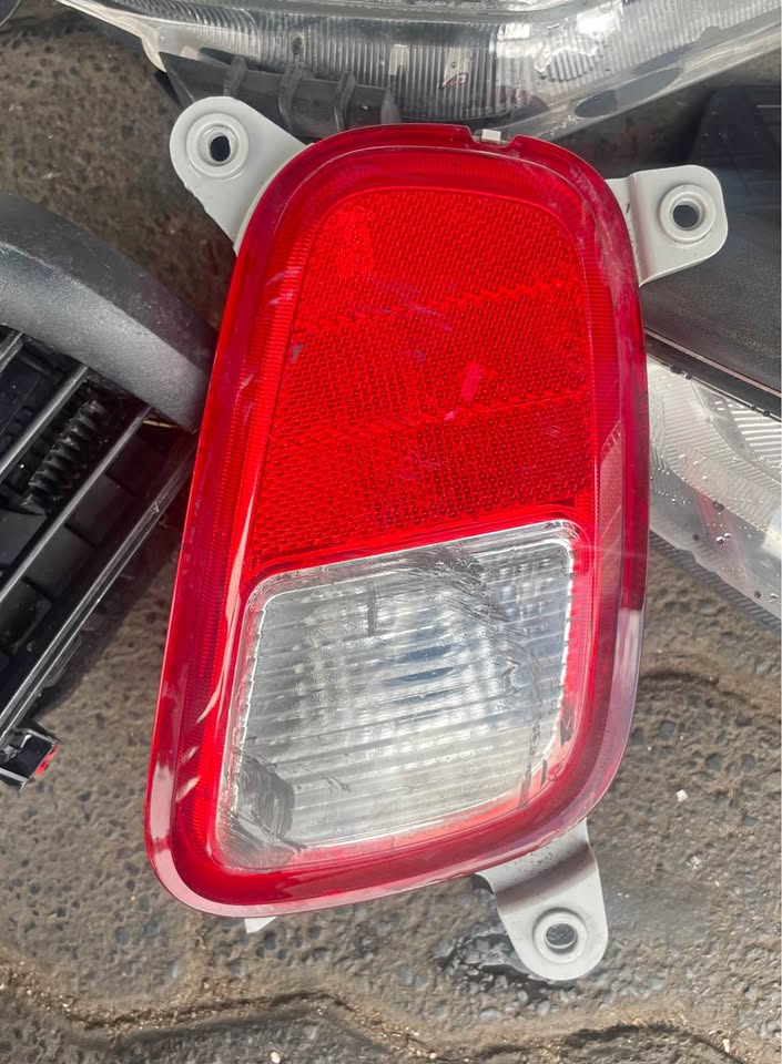 Kia Picanto back bumper fog light - Private Seller Kia Picanto back bumper fog light - Private Seller