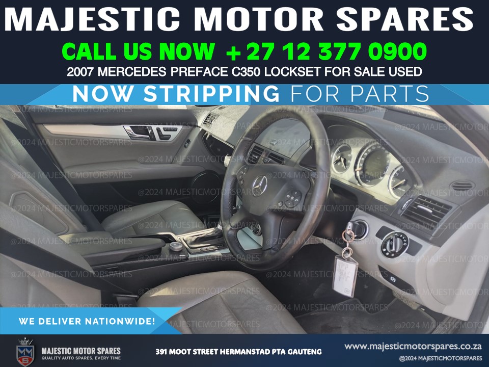 Mercedes-Benz C350 Preface lockset Second-Hand for sale - Private Seller Mercedes-Benz C350 Preface lockset Second-Hand for sale - Private Seller
