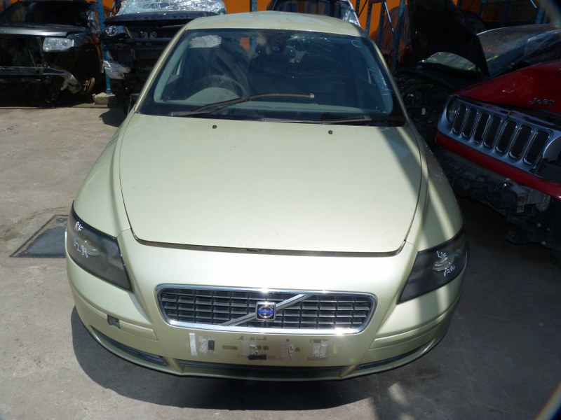 Volvo S40 2.4 AT - 2005 STRIPPING FOR SPARES - Private Seller Volvo S40 2.4 AT - 2005 STRIPPING FOR SPARES - Private Seller